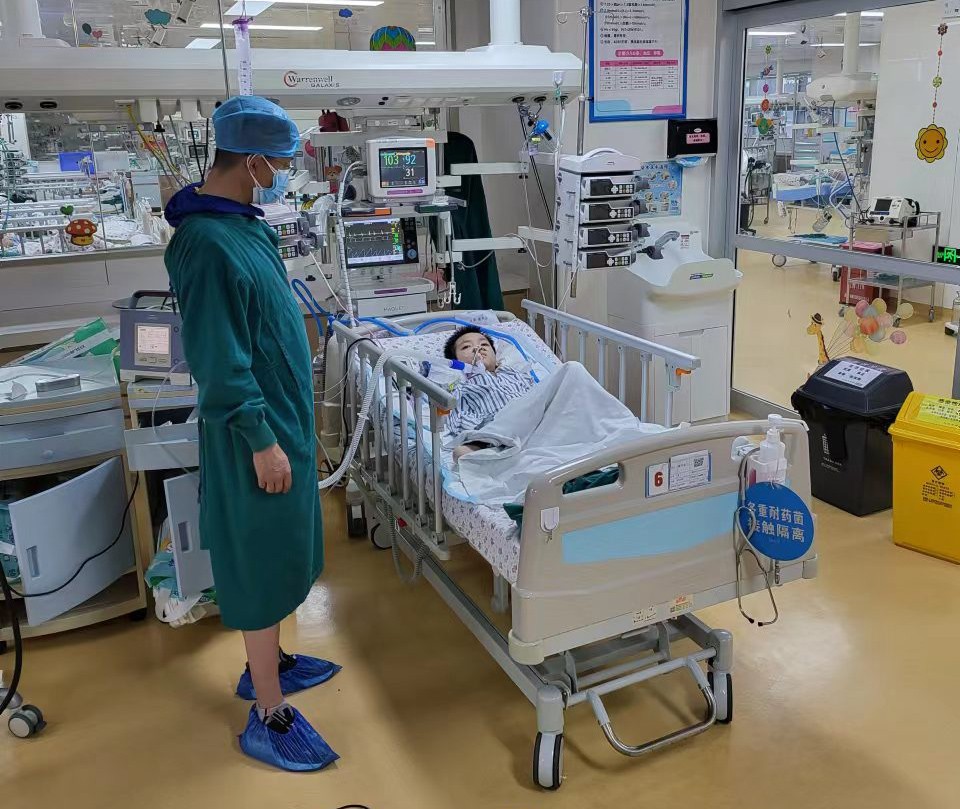 敦煌市跨省救护车出租公司